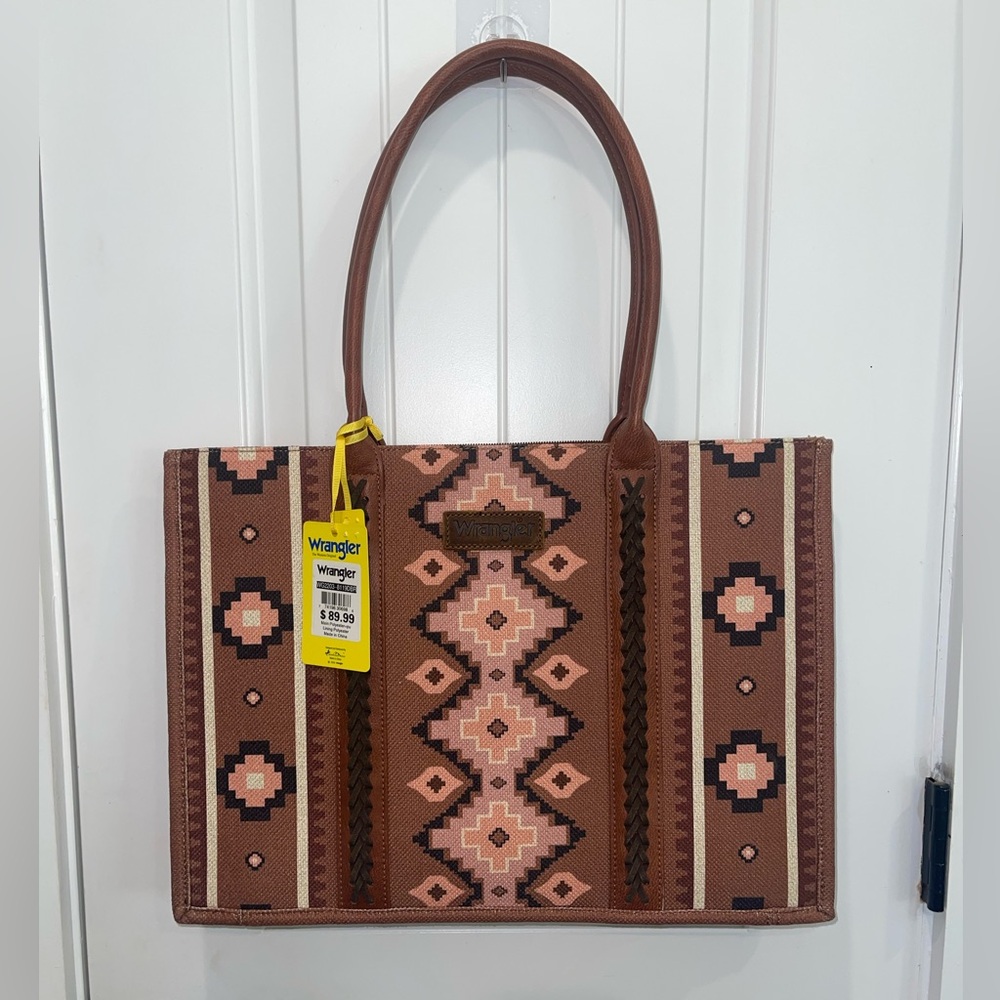Wrangler Southwestern Aztec Print Canvas, Wide Tote. New with tags & dust bag.
